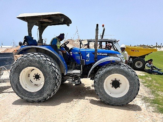 TRACTOR (SONALIKA)