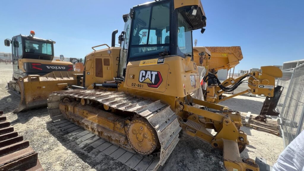 BULLDOZER (CATERPPILLAR)