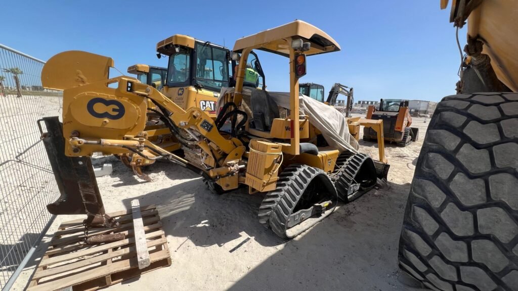 COMPACT RIDE-ON TRACTOR (VERMEER CORPORATION)