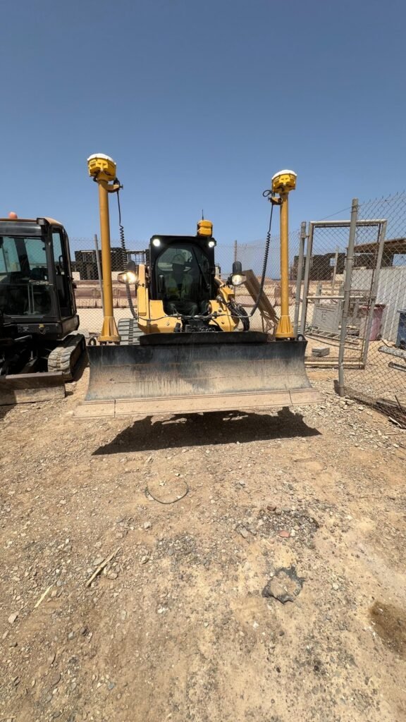 COMPACT TRACK LOADER (CATERPILLAR)