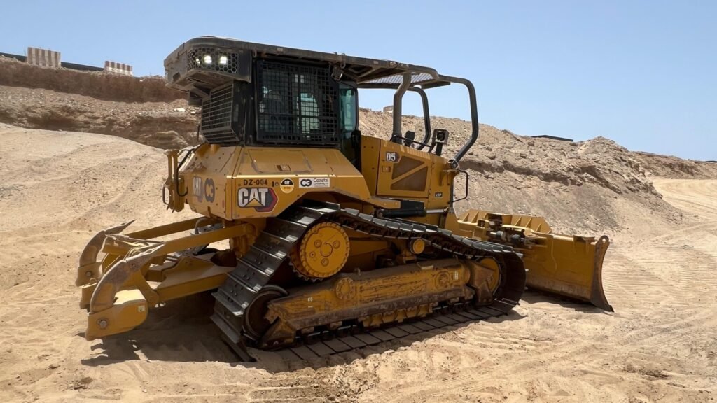 BULLDOZER (CATERPPILLAR)