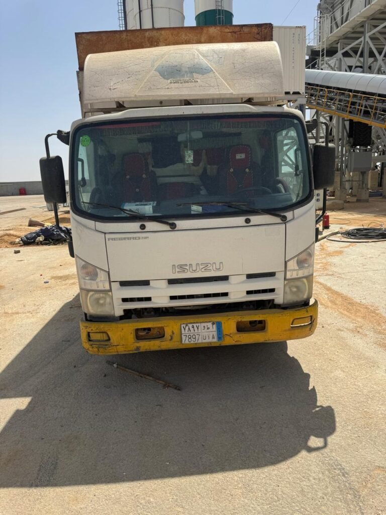 ISUZU (TRUCK)