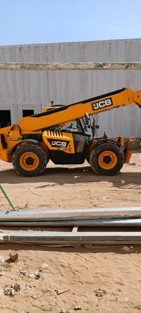 TELEHANDLER (JCB)