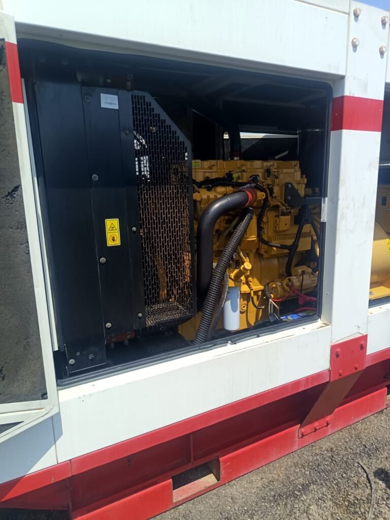 GENERATOR (CATERPILLAR)
